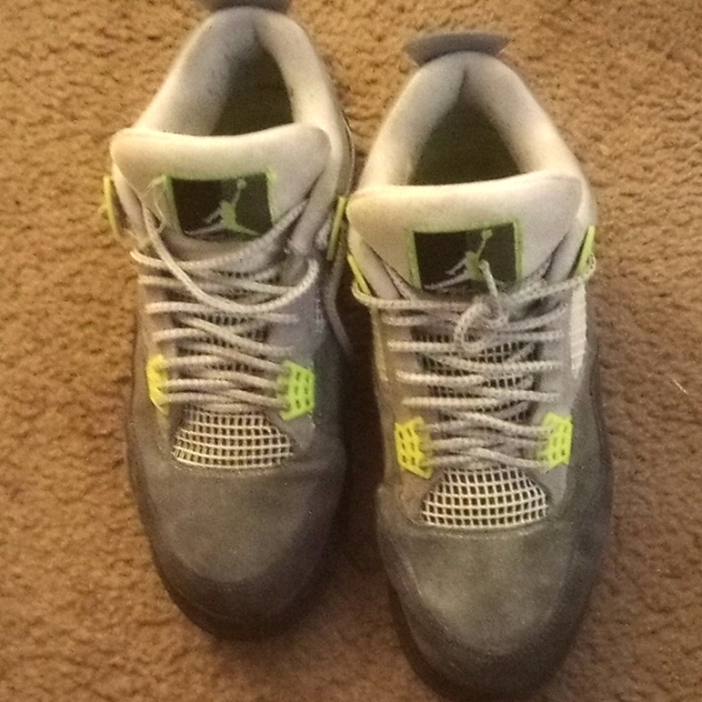 Jordan 4's